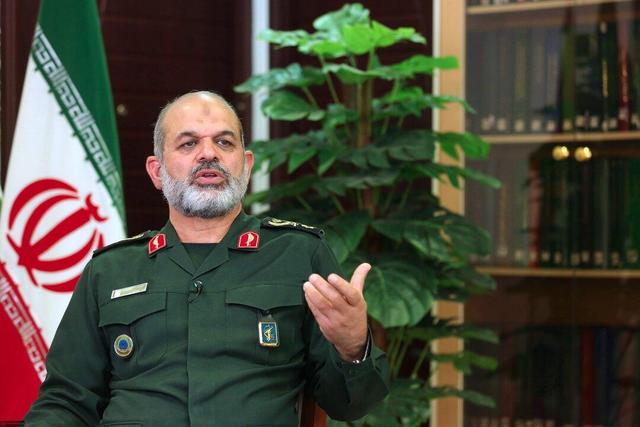 سردار عالیرتبه ایران: اگر وارد جنگ زمینی شوند...| جرات ندارند حزب الله را خلع سلاح کنند