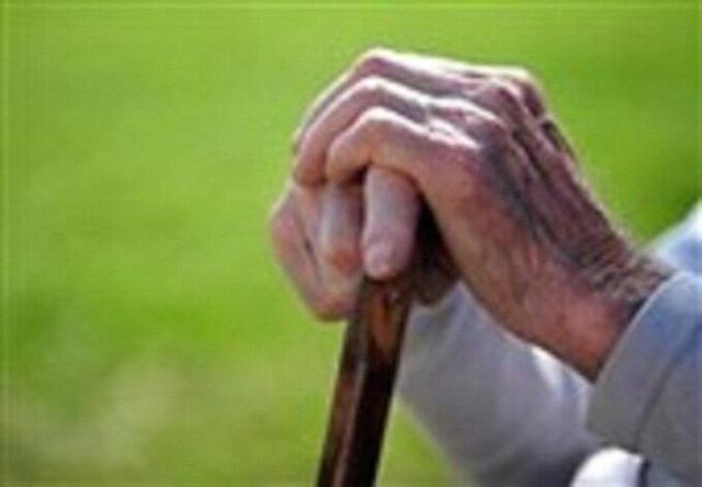 هشدار درباره سالمندی شتابان ایران؛ بحران‌های متوالی دهه شصت