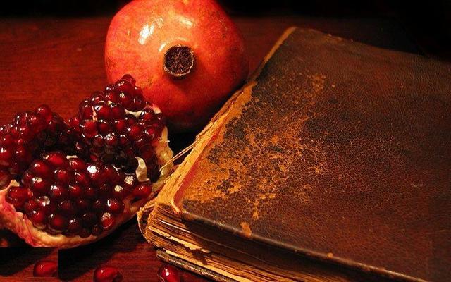 «شب یلدا»؛ بلندترین شب سال، کوتاه‌ترین فاصله تا کتاب و هویت ایرانی