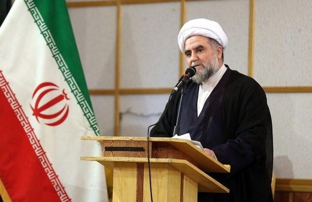 مسجد قلب تپنده دین و فرهنگ است / امام جماعت محور حل مسائل محله