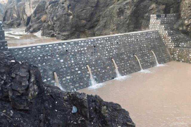 آبگیری ۱۵۰ میلیون مترمکعبی سازه‌های آبخیزداری هرمزگان