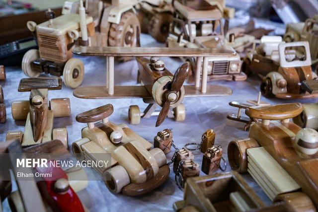 ایزدی: نمایشگاه دائمی صنایع دستی در نکا احداث می‌شود
