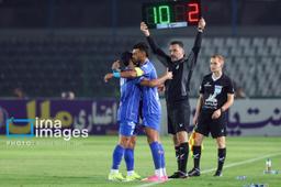 رضاییان و استقلال در آستانه یک تصمیم بزرگ؛ بمب نقل‌وانتقالات در نیم‌فصل می‌ترکد؟