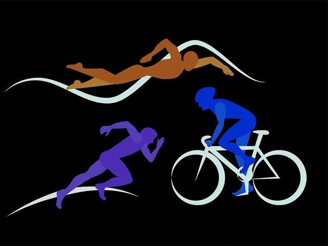 فیلم/ توضیحات دبیر فدراسیون ترای‌اتلون در آغاز مسابقات دواتلون قهرمانی آسیا