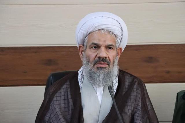 امام جمعه مراغه: پدر معنوی خطاب کردن ائمه جمعه اشتباه است