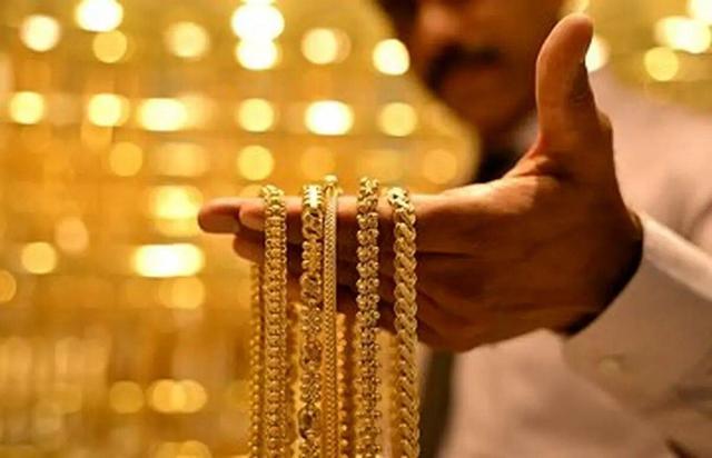 نگاه بازار طلا به دلار است/ پیشبینی قیمت سکه را از دست ندهید