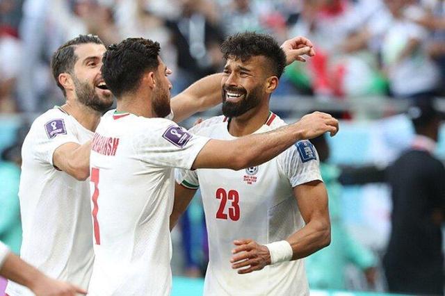 رضاییان و استقلال در آستانه یک تصمیم بزرگ؛ بمب نقل‌وانتقالات در نیم‌فصل می‌ترکد؟