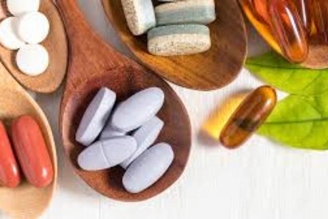 ویتامین‌ها و مکمل‌های مؤثر بر سلامت روان