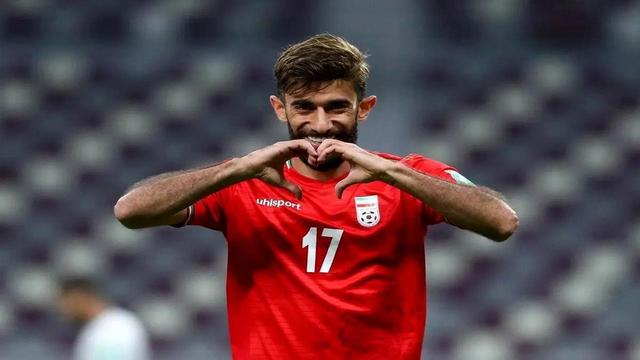 پرسپولیس قید قلی زاده را می‌زند