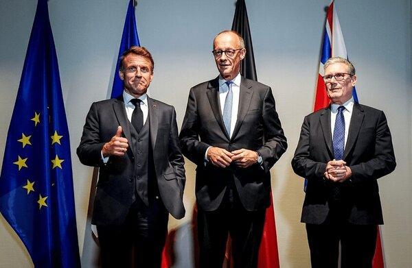 این سوال را باید از مکرون بپرسید!