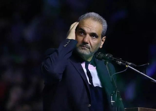 گریه جواد خیابانی روی آنتن زنده؛ به مردم ایران توهین نکنید!