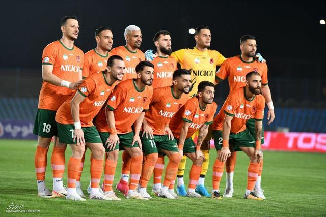 سرخابی‌های مس علیه پرسپولیس اوسمار