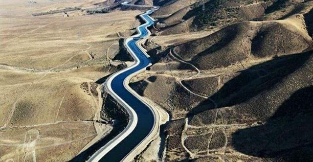 جذب ۱۰۰ میلیارد تومان اعتبار برای طرح‌های نیمه‌تمام انتقال آب چهارمحال و بختیاری