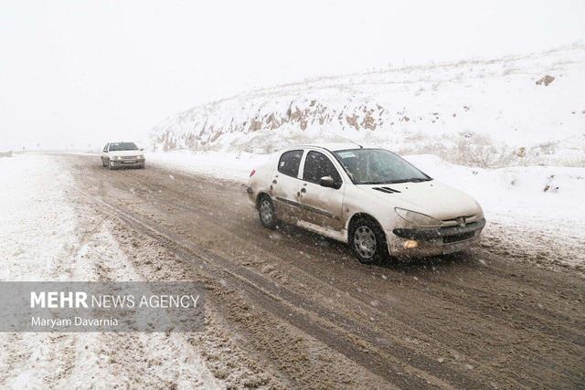 بنی اسدی:برخی جاده‌های خراسان رضوی لغزنده و مه آلود است