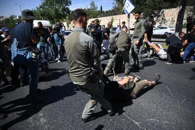 برگزاری اعتراضات در اراضی اشغالی و مقابل دفتر نتانیاهو