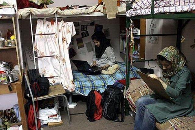 سودآوری روی رنج دختران جوان