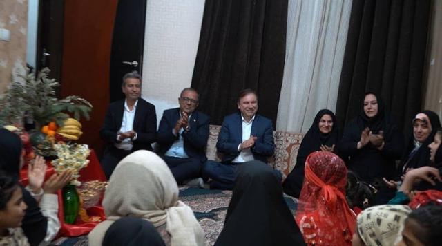 یلدای مهربانی با حضور استاندار در جمع کودکان بهزیستی