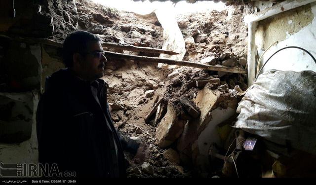 برف ۱۳ خانه‌روستایی در «کوهسرخ» خراسان رضوی را تخریب کرد