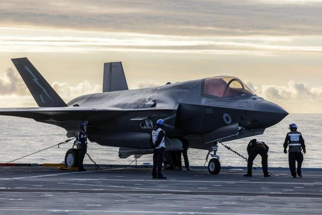 شکارچی اف ۲۲ و اف ۳۵ را بشناسید +عکس