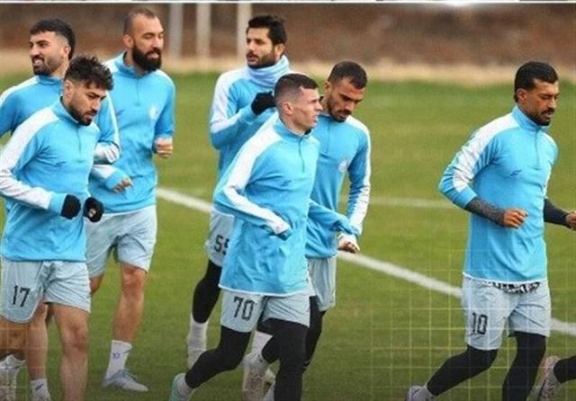 استقلال آواره زمین برای تمرین، مدیران دنبال جشن شب یلدا!