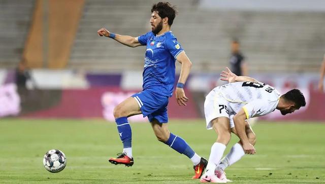 پایان جنجال قرارداد ستاره ازبک؛ فیفا بازگشت ماشاریپوف به استقلال را تأیید کرد