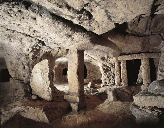 دیوارهایی که آواز می‌خوانند!