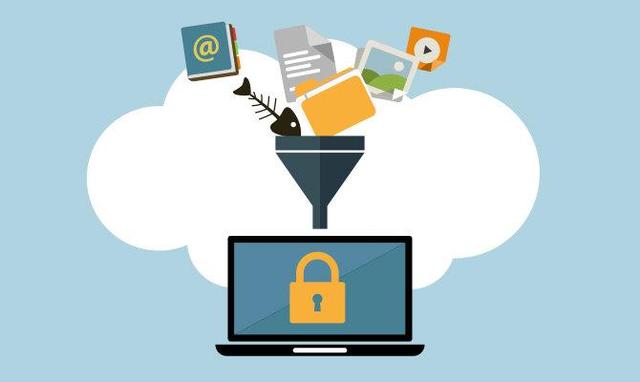 گروههای مخالف و موافق سیاست فیلترینگ و کنترل فضای مجازی را نقد کردند