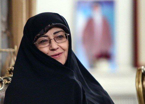 حضور خواننده معروف در مراسم ختم خانم سیاستمدار | عکس