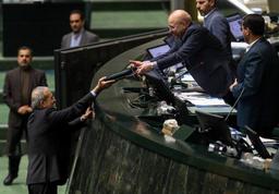 پزشکیان بودجه را تقدیم مجلس کرد