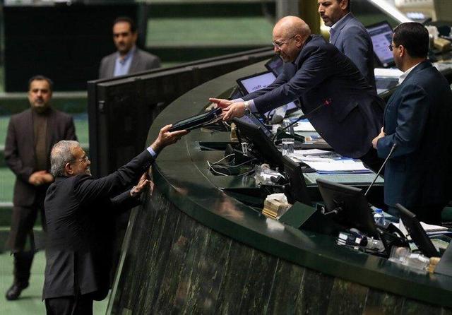 پزشکیان بودجه را تقدیم مجلس کرد