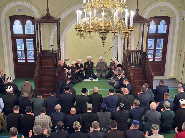 بازگشایی مسجد تاریخی در مسکو پس از بازسازی کامل