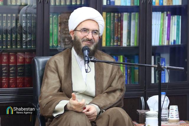 ائمه جماعات باید مهارت‌های مدیریتی و عملی برای هدایت مساجد بیاموزند