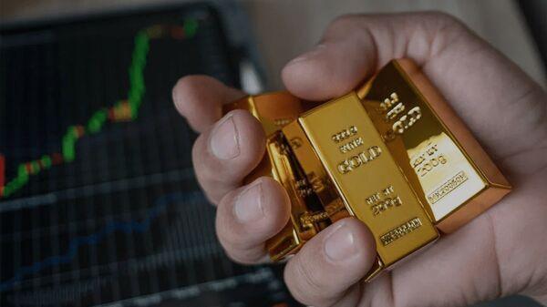 طلای جهانی در آستانه عبور از سطح ۴۵۰۰ دلار