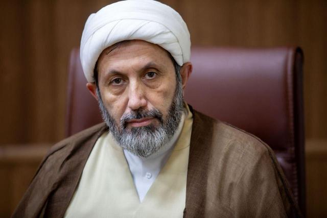 در عصر قحطی حکمت هستیم؛ عدالت و صلح، پاسخ به دردهای مشترک بشری