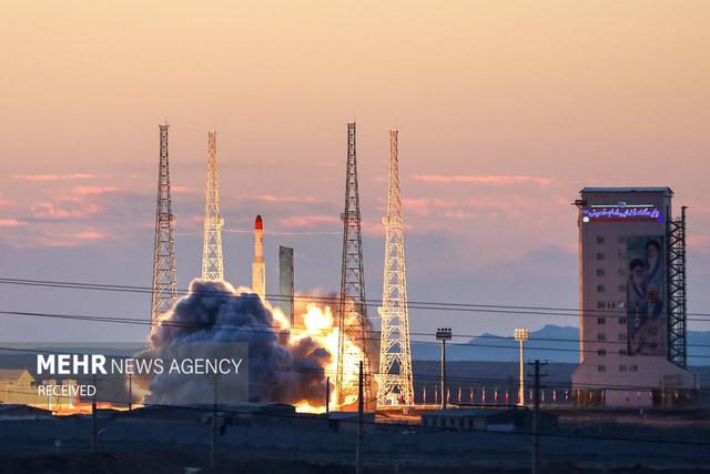 تشریح ویژگی‌های ماهواره «طلوع ۳» توسط رئیس گروه فضایی صاایران
