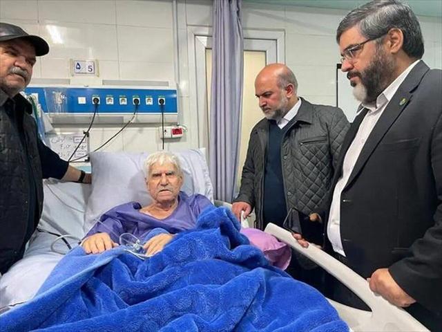 مدیرعامل صندوق اعتباری هنر از «عنایت بخشی« عیادت کرد