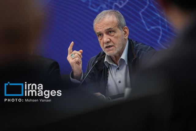 پزشکیان: دولت و مجلس به دنبال نگاه مشترک برای تأمین معیشت مردم هستند