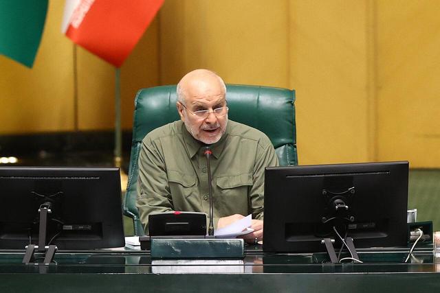 تفسیر آییننامه داخلی با هیأت رئیسه مجلس است