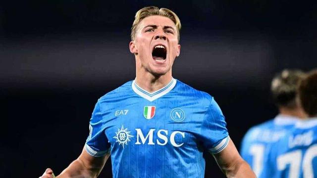 هویلوند: هرگز پیشنهادی از لیگ عربستان را رد نمی‌کنم