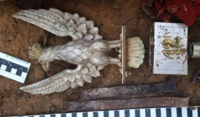 کشف «عقاب گُردان دوازدهم» ۸۰ سال پس از جنگ جهانی دوم | عکس