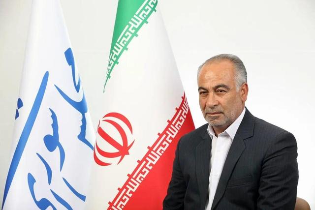 انتقاد یک نماینده مجلس از تیم اقتصادی دولت: کاری کردید که یک فاسد اقتصادی در نقش طلبکار مدعی شده و عرض اندام می‌کند/ چه توضیحی برای مردم دارید