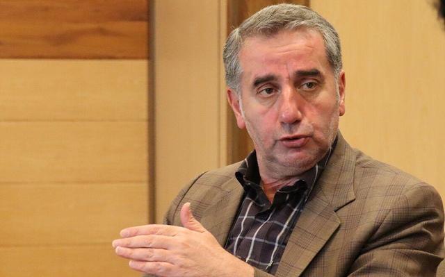 تعداد تابلوهای تبلیغاتی شهر تبریز بسیار زیاد است