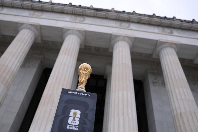 خشم هواداران مکزیکی از تصمیمات ترامپ/ فاصله گرفتن از فوتبال واقعی