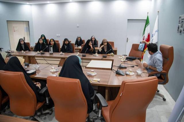 کارگاه اولین رویداد هنری «باهنران» در هرمزگان برگزار شد