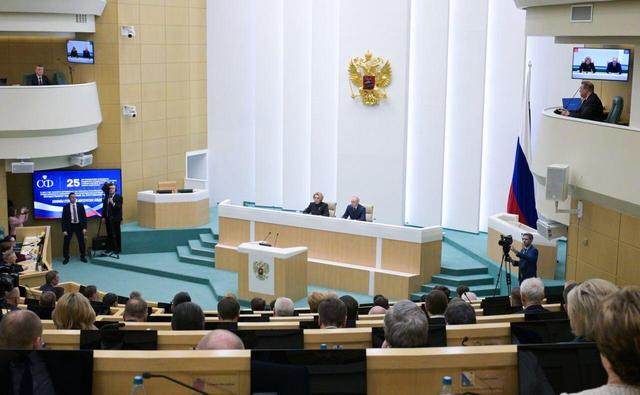 دستور پوتین به مقامات روسیه: مناطق را در تصمیم‌گیری‌های ملی مشارکت دهید