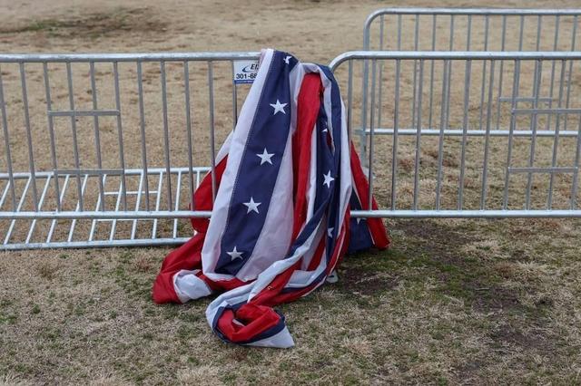 عصر تاریک اروپا در راه است؛ صدای پای فروپاشی غرب می‌آید