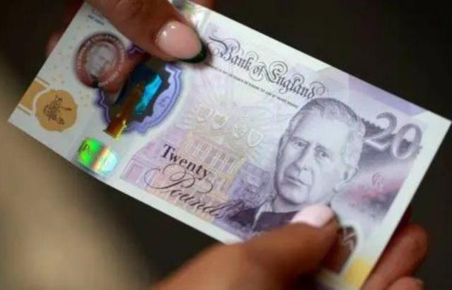 قیمت پوند انگلیس، امروز چهارشنبه ۳ دی ۱۴۰۴