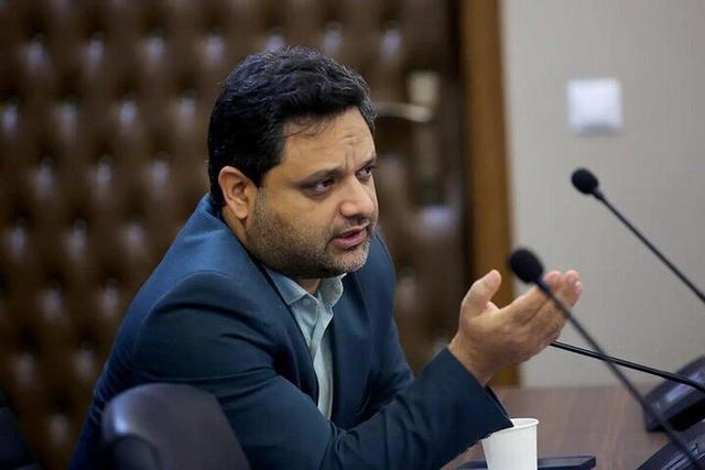 انتقاد استادیار اقتصاد دانشگاه شریف به رئیس بانک مرکزی درباره بازار ارز: فرزین از همه مقصرتر است