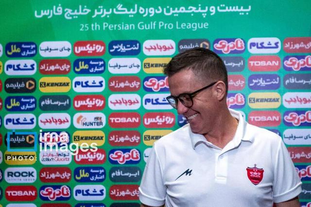 اوسمار در چه پست‌های بازیکن می‌خواهد؟