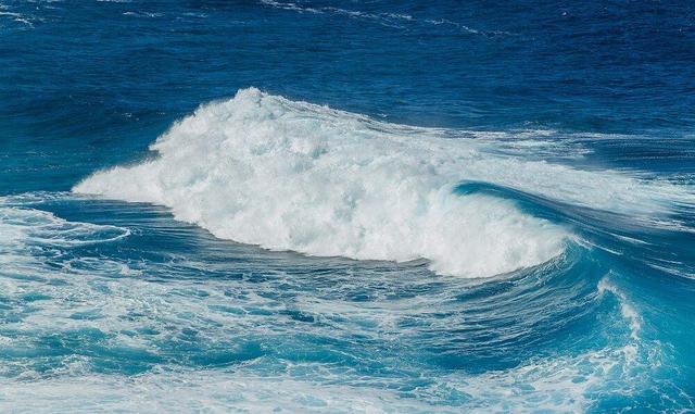 افزایش باد شمال‌غربی، شرایط نامساعد دریایی در هرمزگان